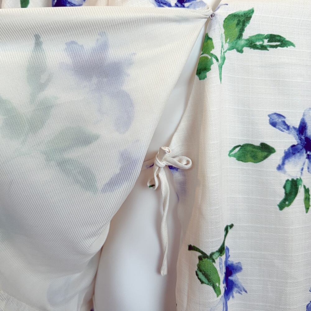 NWT COLLECTIVE CONCEPTS Semi-Sheer Floral Wrap Blouse (Ivory | Size S) - Picture 8 of 10